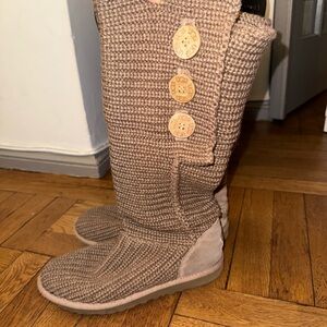 UGG Classic Knit Button Boots Sand/Tan Size 7